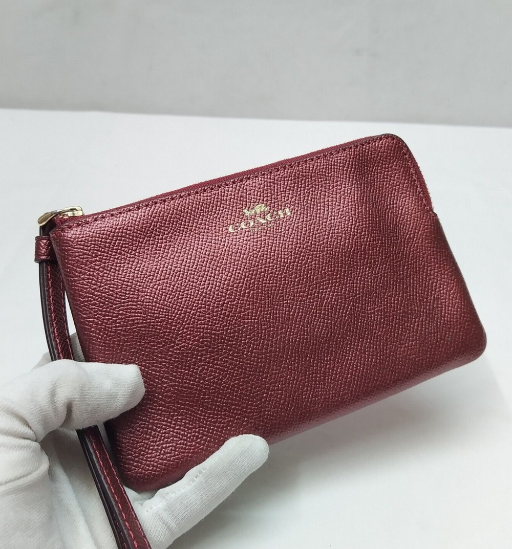 Coach Red Leather Zipper Closure Credit Card Wristlet - Coin Wallet